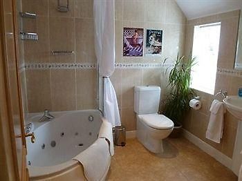 Grove House B And B Solihull Zewnętrze zdjęcie
